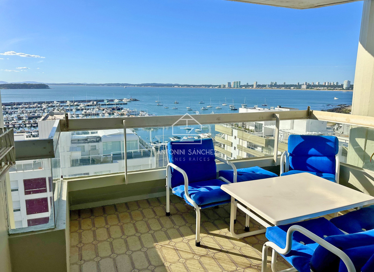 Apartamento ID.2359 - Orden de venta! Piso alto en el puerto con toda la vista. 