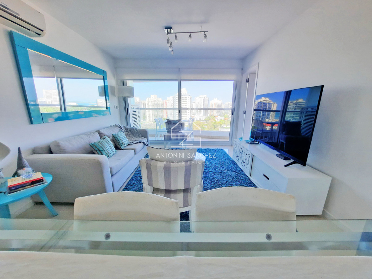 Apartamento ID.2362 - Brava, piso alto, 2 dorm, losa radiante. Full amenities.