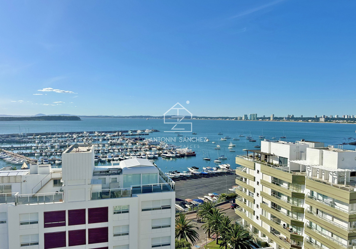 Apartamento ID.2359 - Orden de venta! Piso alto en el puerto con toda la vista. 