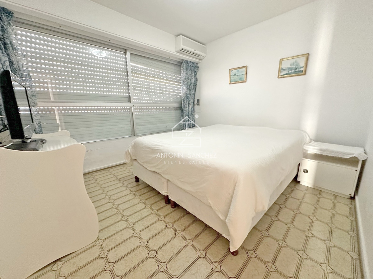 Apartamento ID.2359 - Orden de venta! Piso alto en el puerto con toda la vista. 