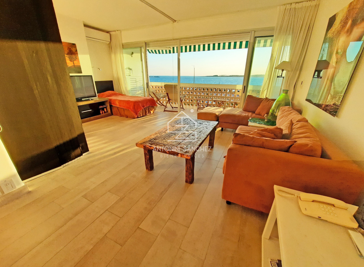 Apartamento ID.2358 - Playa Mansa, primera fila con toda la vista