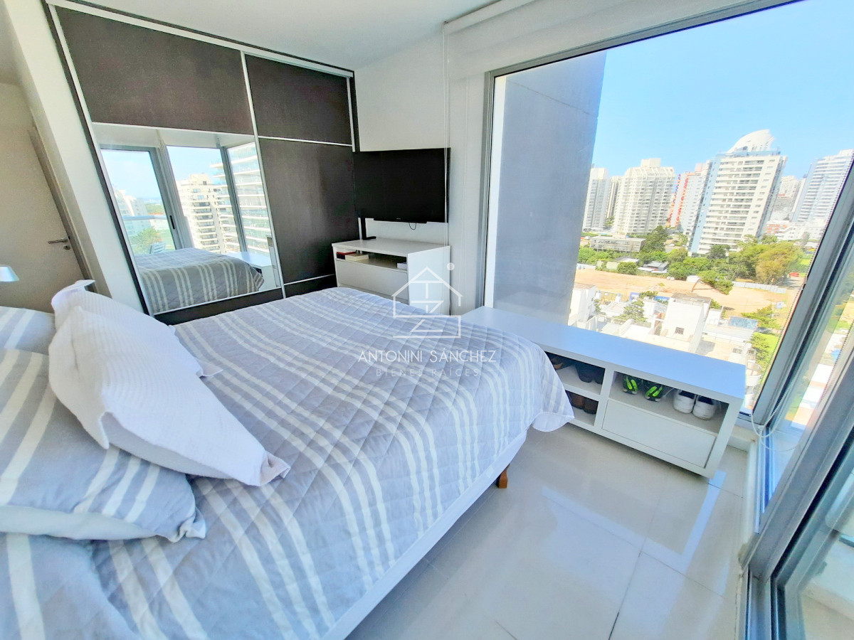 Apartamento ID.2362 - Brava, piso alto, 2 dorm, losa radiante. Full amenities.