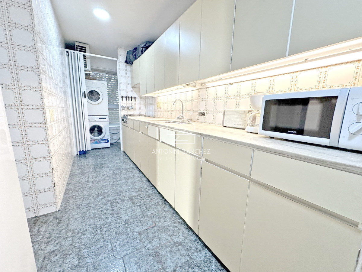 Apartamento ID.2359 - Orden de venta! Piso alto en el puerto con toda la vista. 