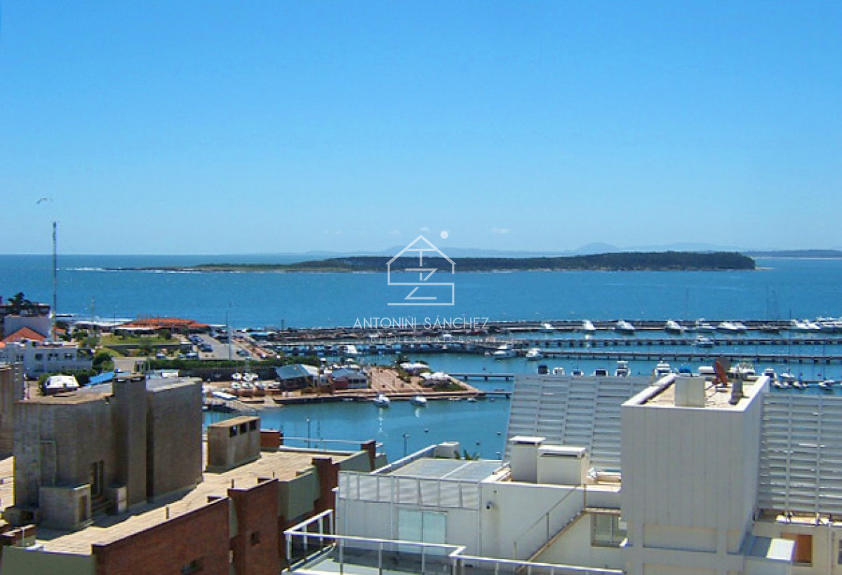 Apartamento ID.2359 - Orden de venta! Piso alto en el puerto con toda la vista. 