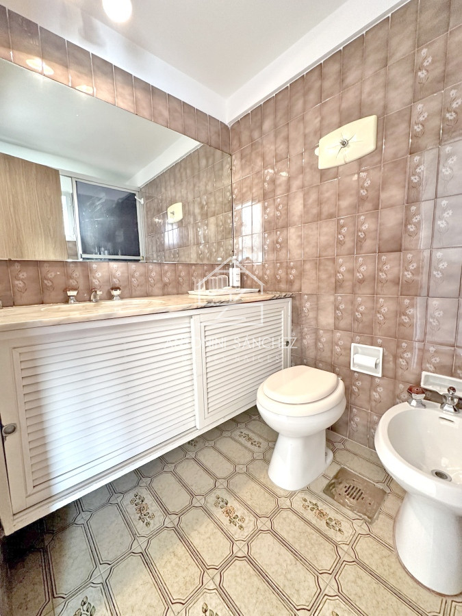 Apartamento ID.2359 - Orden de venta! Piso alto en el puerto con toda la vista. 