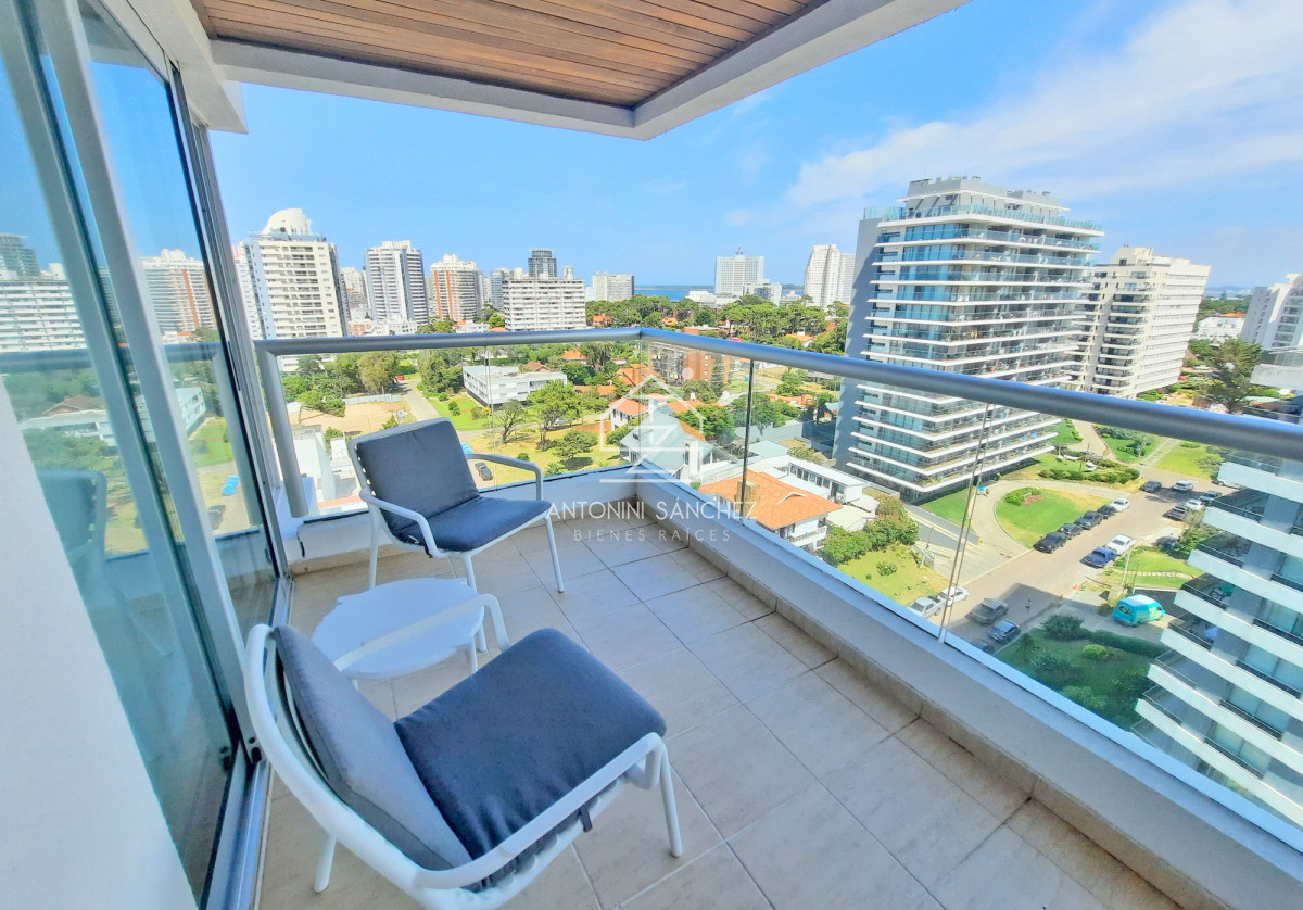 Apartamento ID.2362 - Brava, piso alto, 2 dorm, losa radiante. Full amenities.