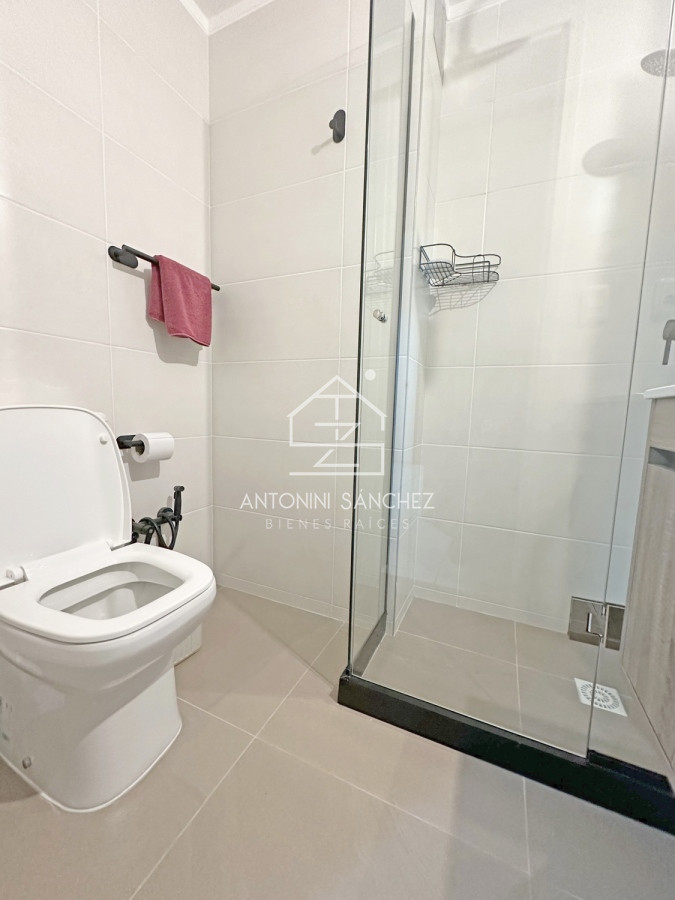 Apartamento ID.2363 - REBAJADO!! Dúplex con barbacoa propia. 3 dorm. Garaje, mucamas. Bajos gastos.