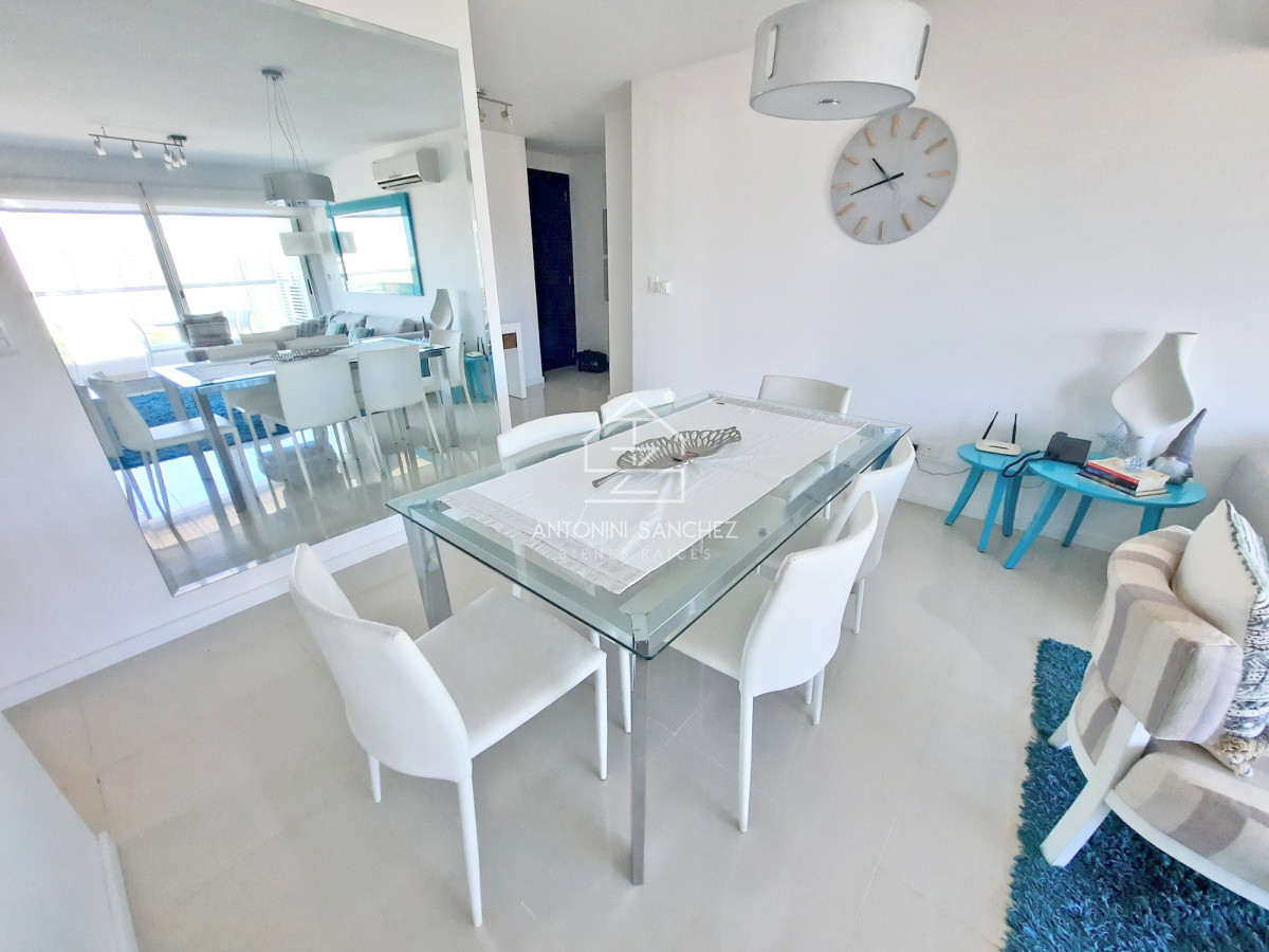 Apartamento ID.2362 - Brava, piso alto, 2 dorm, losa radiante. Full amenities.
