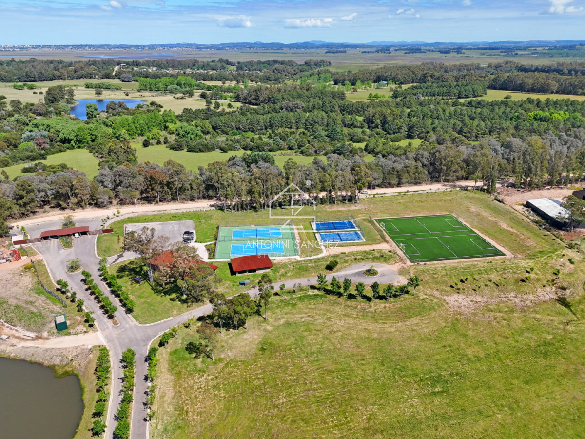 Terreno ID.2298 - Pueblo Mío Golf, lote frente al campo de golf.