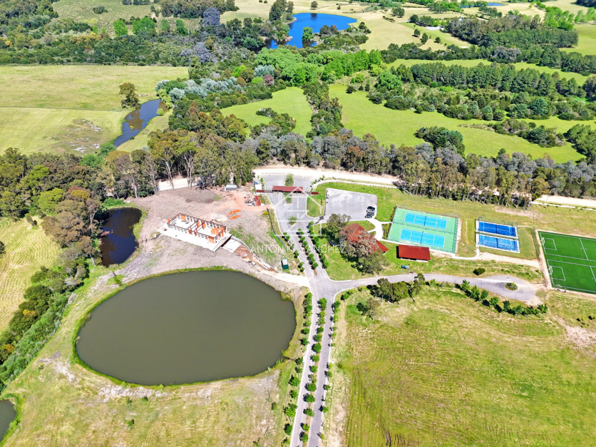 Terreno ID.2298 - Pueblo Mío Golf, lote frente al campo de golf.