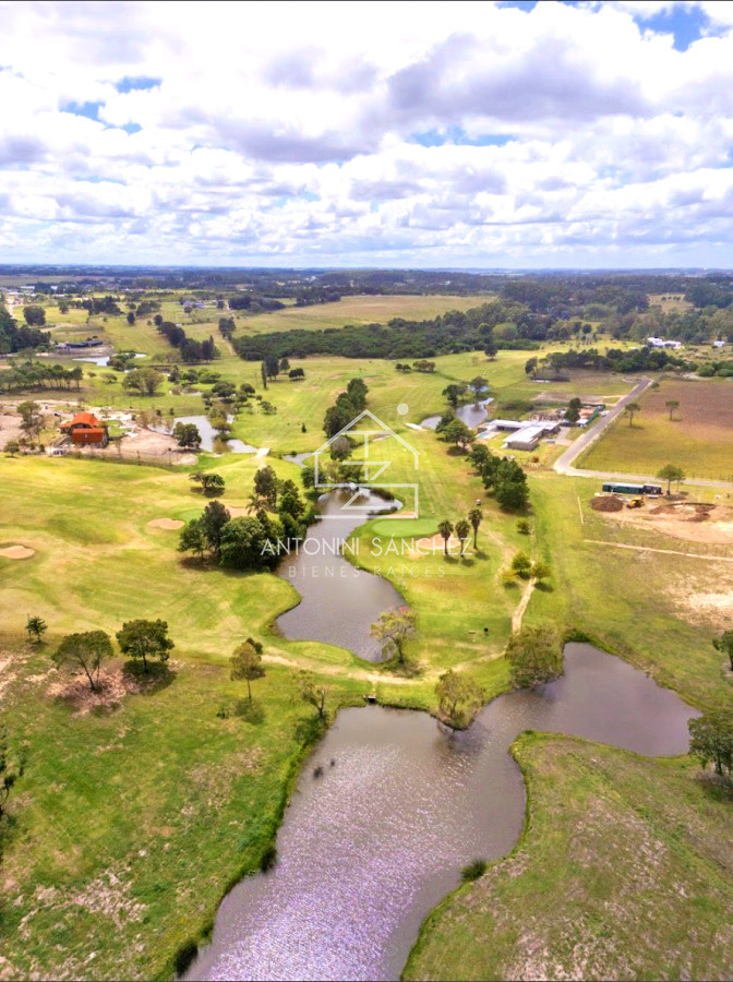 Terreno ID.2298 - Pueblo Mío Golf, lote frente al campo de golf.