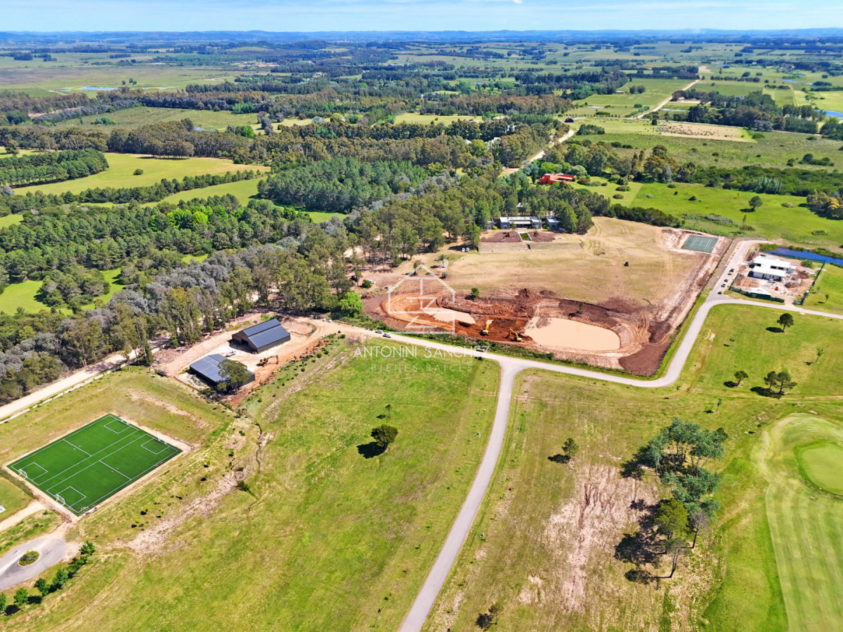 Terreno ID.2298 - Pueblo Mío Golf, lote frente al campo de golf.