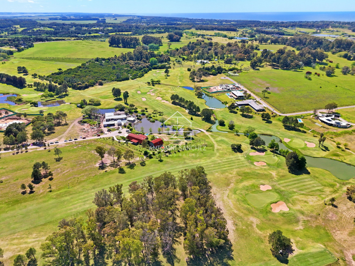 Terreno ID.2298 - Pueblo Mío Golf, lote frente al campo de golf.