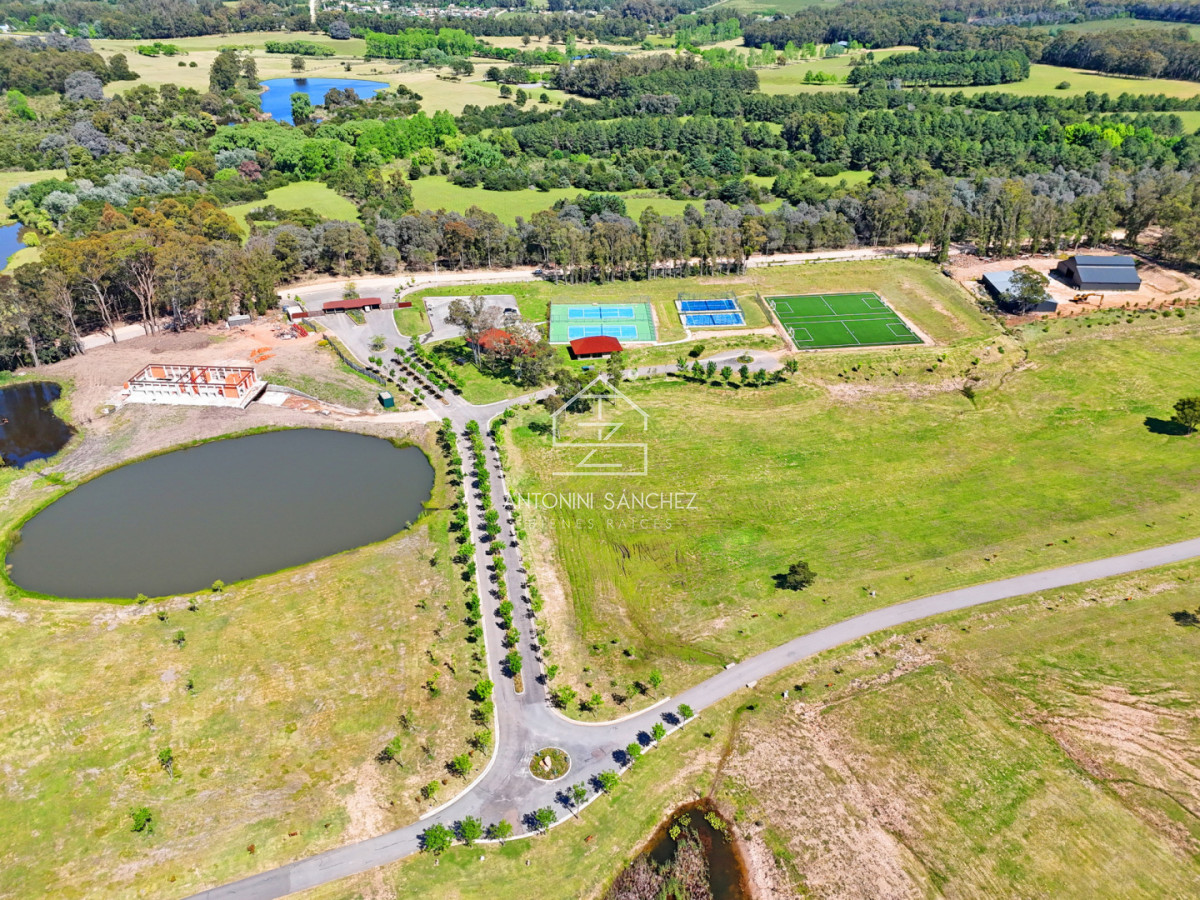 Terreno ID.2298 - Pueblo Mío Golf, lote frente al campo de golf.