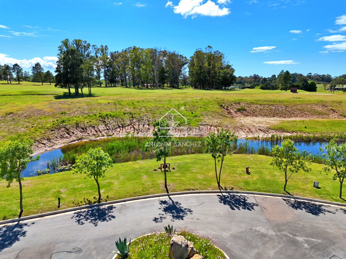 Terreno ID.2298 - Pueblo Mío Golf, lote frente al campo de golf.