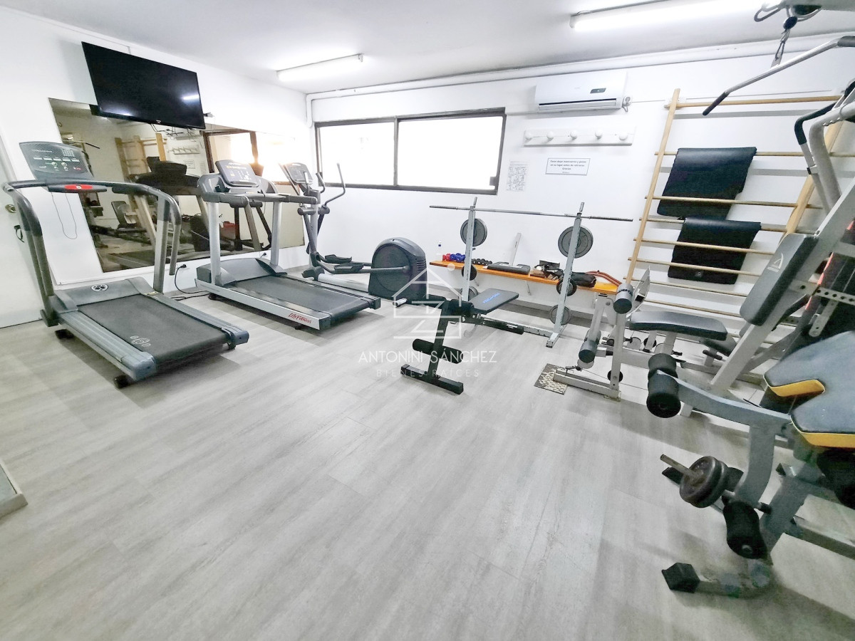 Apartamento ID.2359 - Orden de venta! Piso alto en el puerto con toda la vista. 