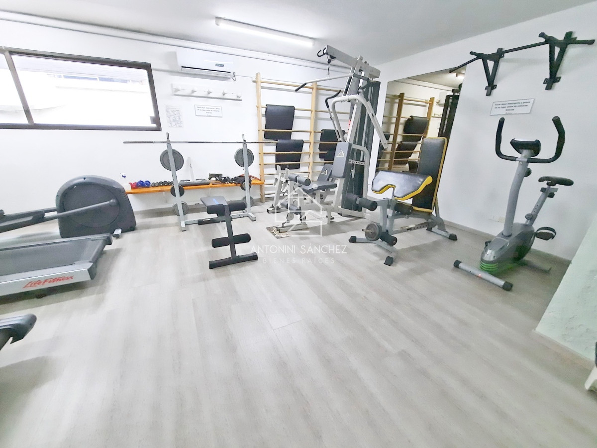 Apartamento ID.2359 - Orden de venta! Piso alto en el puerto con toda la vista. 