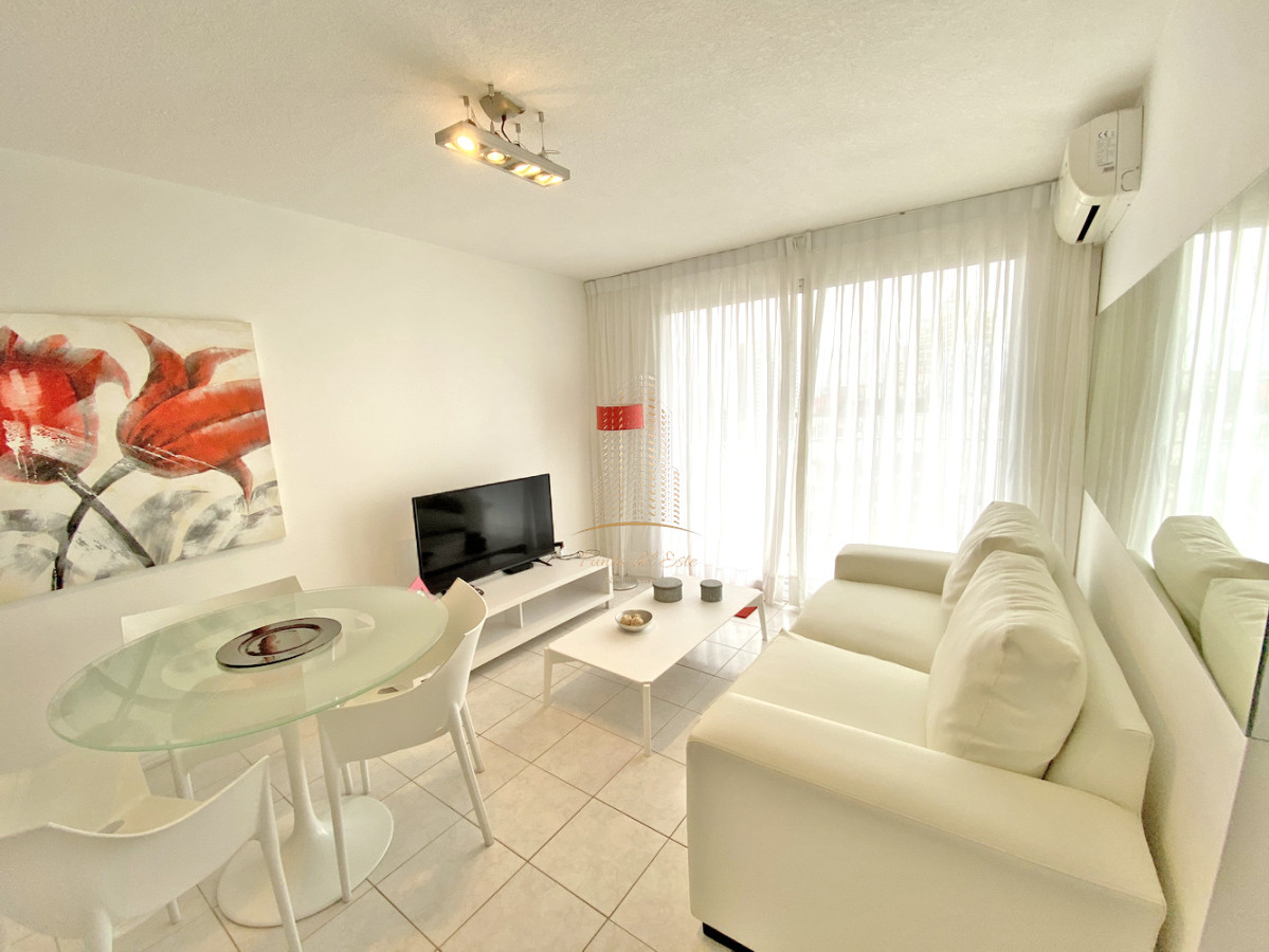 Apartamento ID.877 - 1 dorm y medio, con amenities. Wifi. Mucamas, bajos gastos