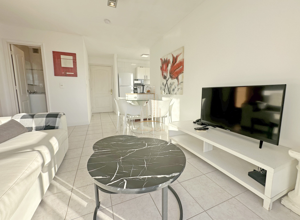 Apartamento ID.877 - 1 dorm y medio, con amenities. Wifi. Mucamas, bajos gastos