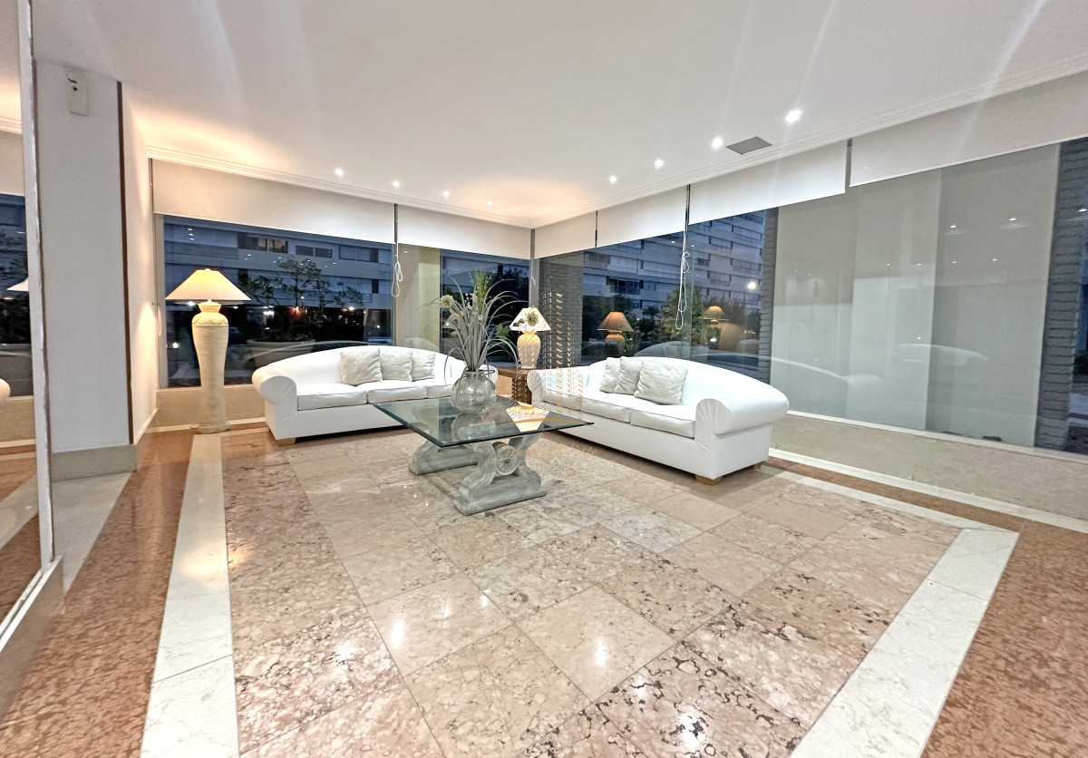 Apartamento ID.877 - 1 dorm y medio, con amenities. Wifi. Mucamas, bajos gastos