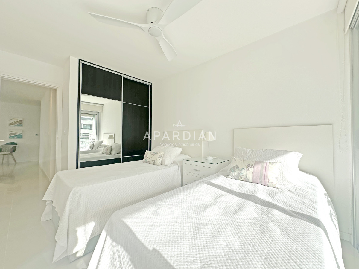 Apartamento ID.21097653 - Icon Brava, 2 dorm, 2 baños, losa radiante, garaje, baulera.