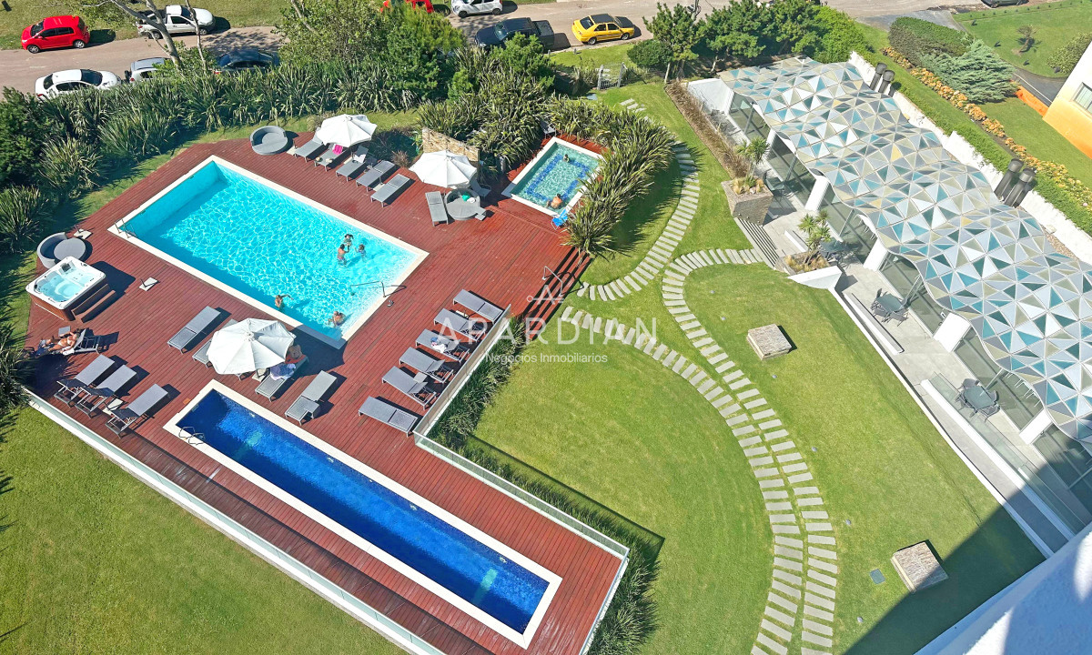Apartamento ID.21097653 - Icon Brava, 2 dorm, 2 baños, losa radiante, garaje, baulera.