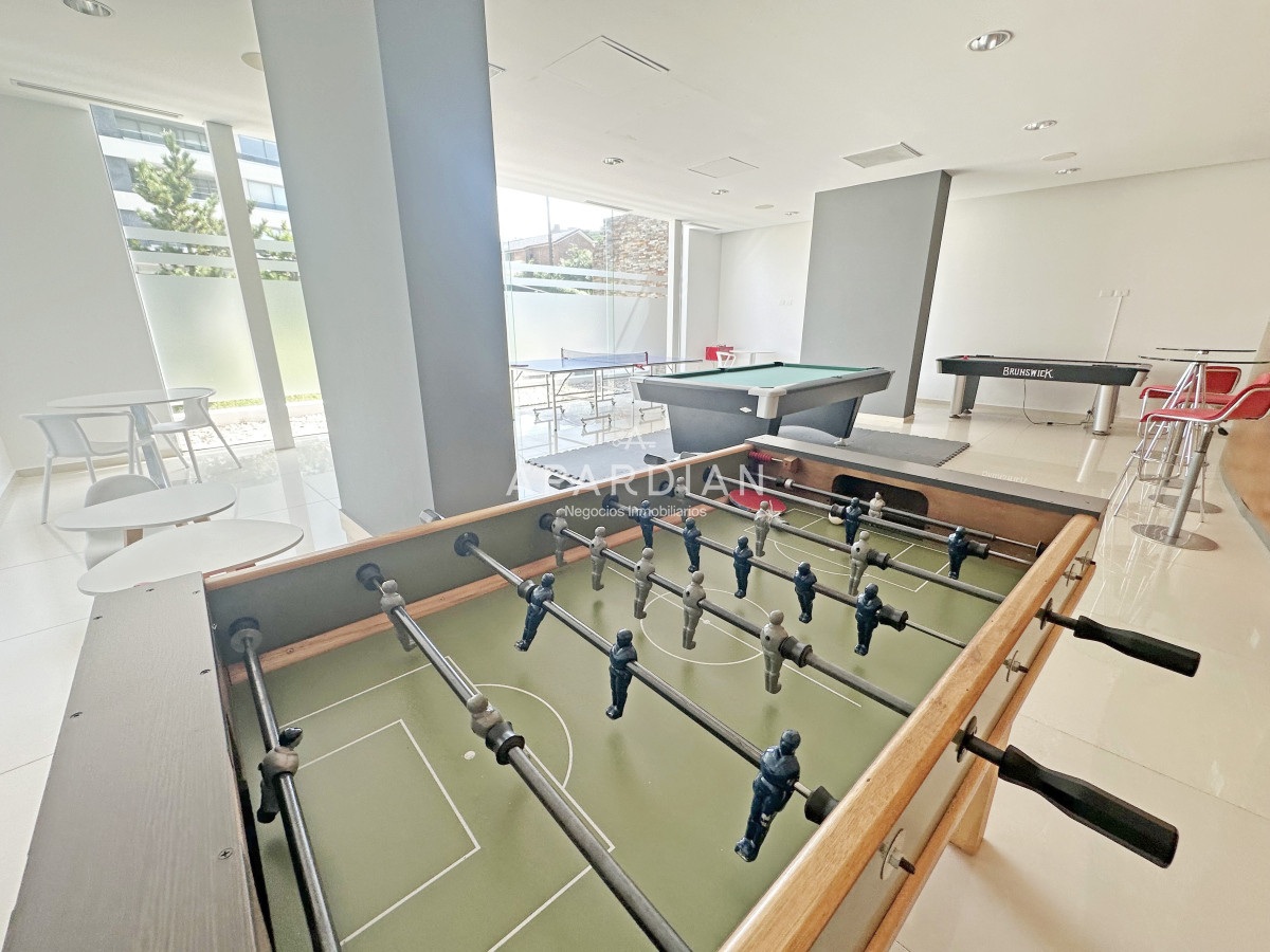 Apartamento ID.21097653 - Icon Brava, 2 dorm, 2 baños, losa radiante, garaje, baulera.