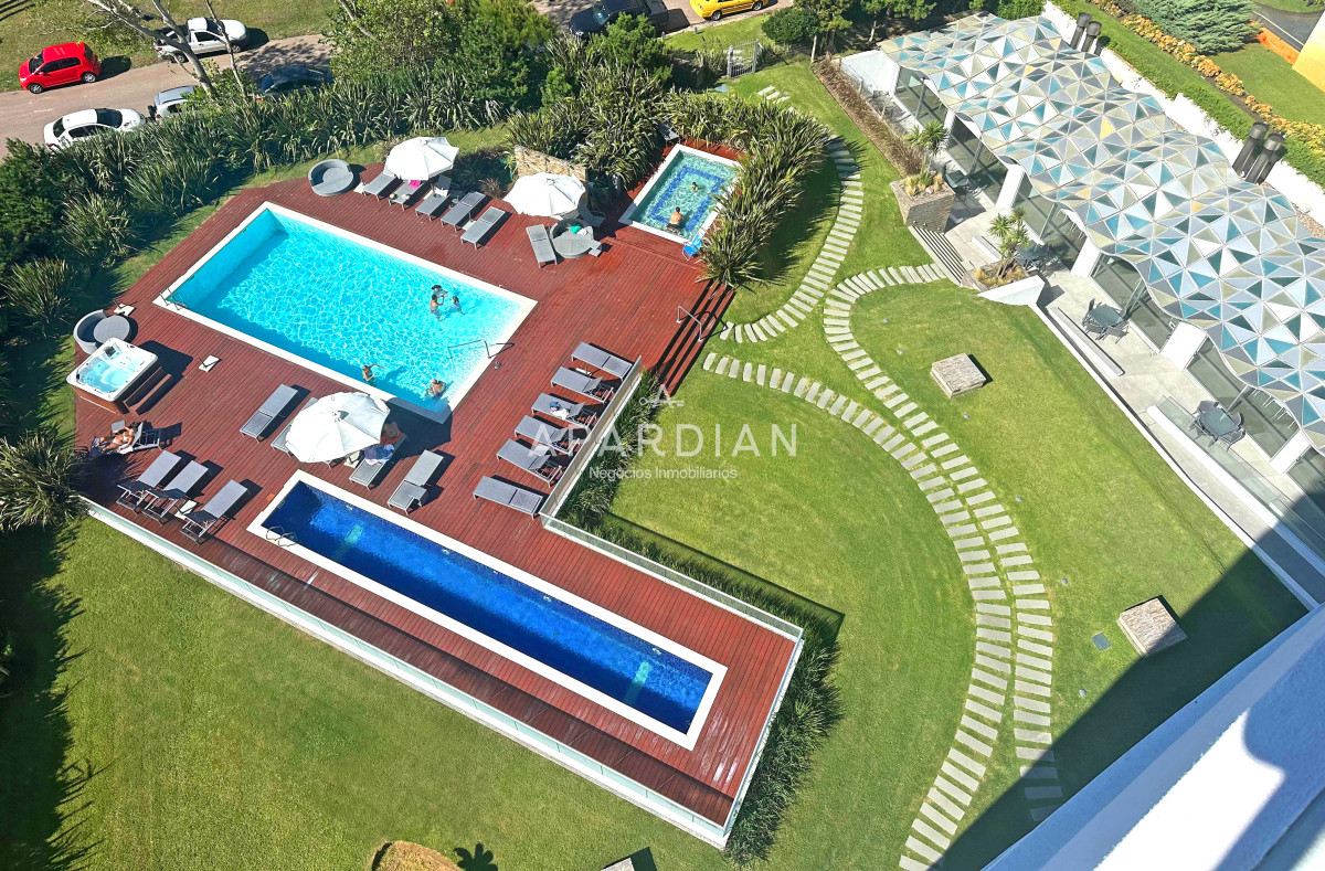 Apartamento ID.21097653 - Icon Brava, 2 dorm, 2 baños, losa radiante, garaje, baulera.