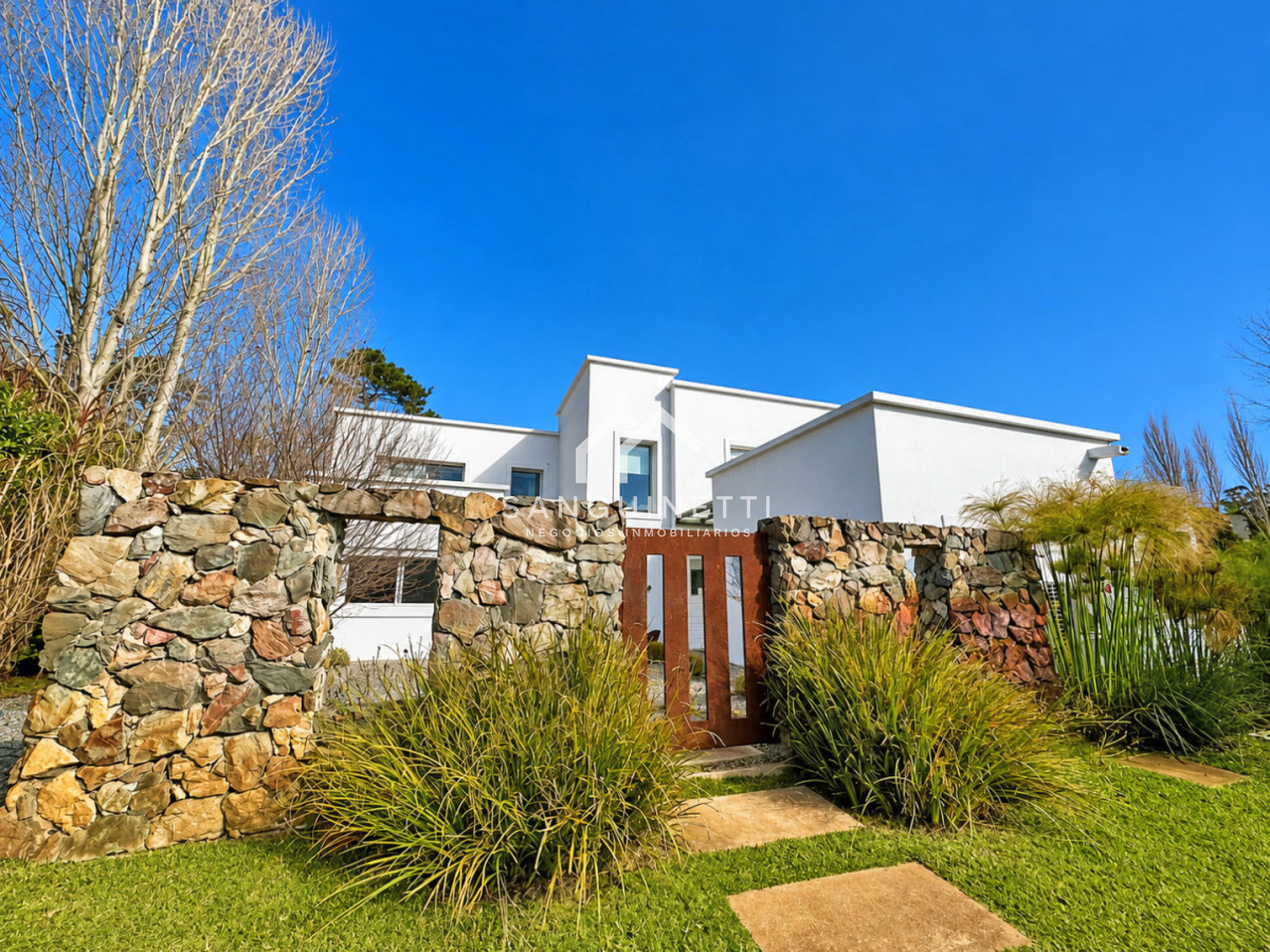 https://ri.com.uy/f/192-519/1/1200/0/0/0/dcb3af2fde2ab8f09119be7fc5403b2c.jpg