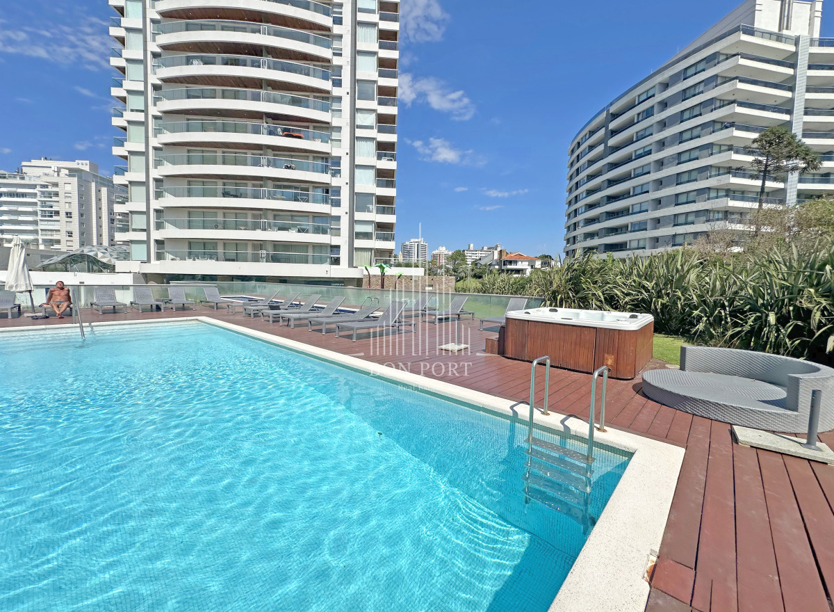 Apartamento ID.59 - Icon Brava, 2 dorm, 2 baños, losa radiante, garaje, baulera.