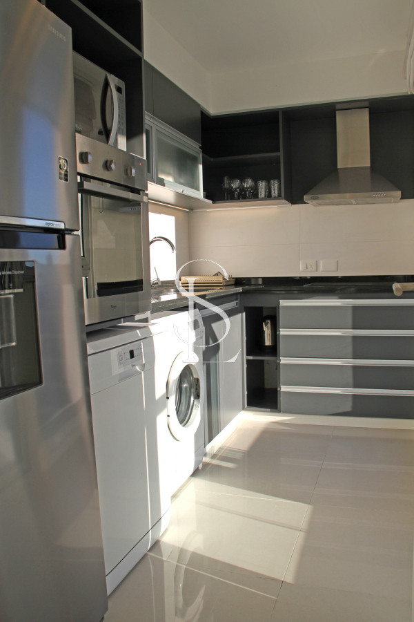 Apartamento ID.226 - Icon Brava, 2 dorm, 2 baños, losa radiante, garaje, baulera.