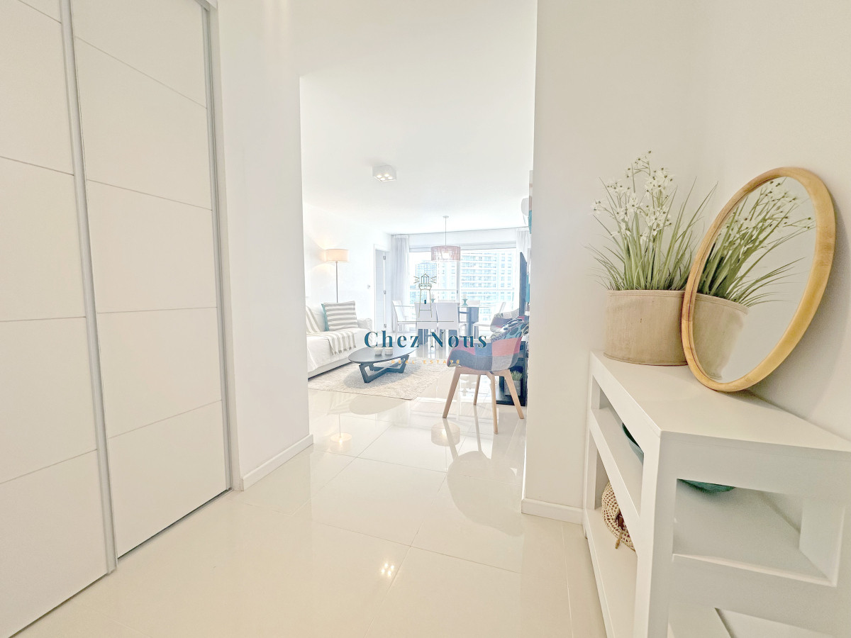 Apartamento ID.2092 - Icon Brava, 2 dorm, 2 baños, losa radiante, garaje, baulera.
