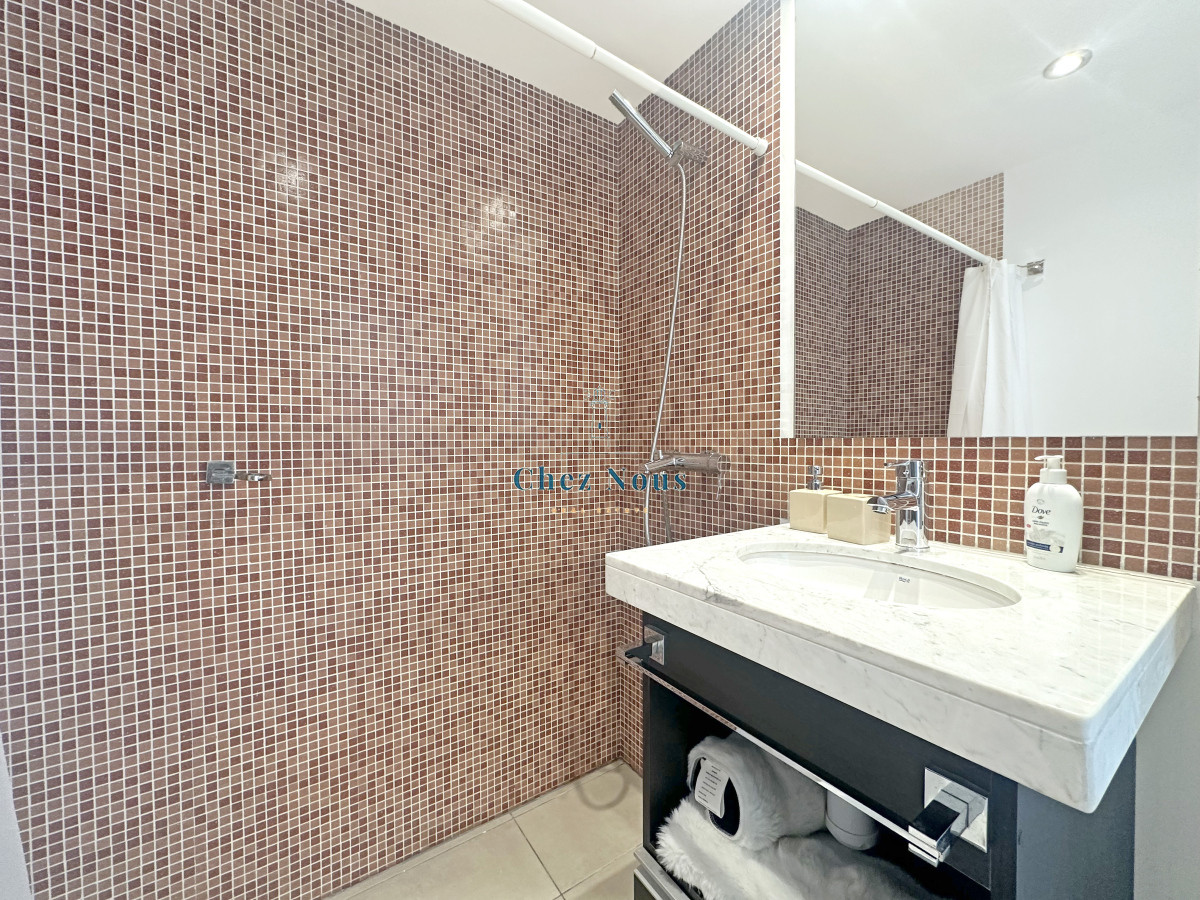 Apartamento ID.2092 - Icon Brava, 2 dorm, 2 baños, losa radiante, garaje, baulera.