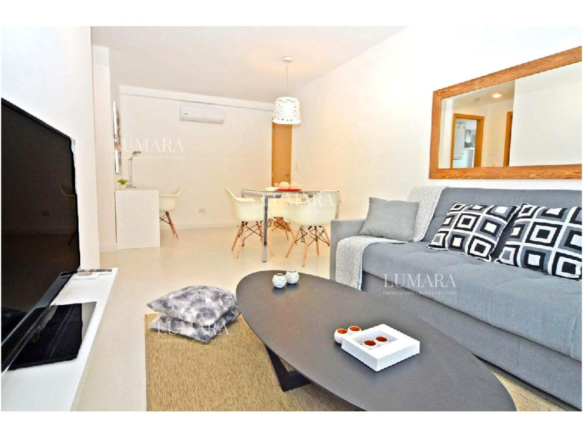 Apartamento ID.2194 - Moderno, 1 dorm definido, Wifi, edificio con servicios.