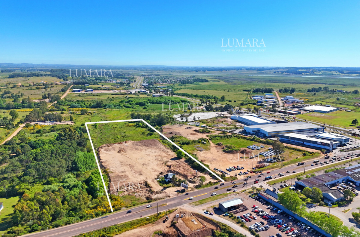Terreno ID.2617 - Nuevo Parque Industrial Cerrado