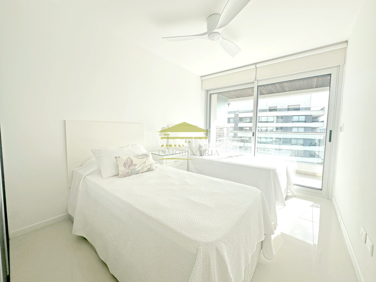 Apartamento ID.96 - Icon Brava, 2 dorm, 2 baños, losa radiante, garaje, baulera.