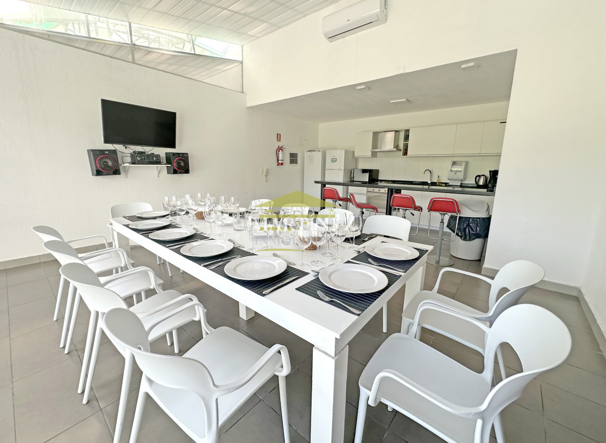 Apartamento ID.96 - Icon Brava, 2 dorm, 2 baños, losa radiante, garaje, baulera.