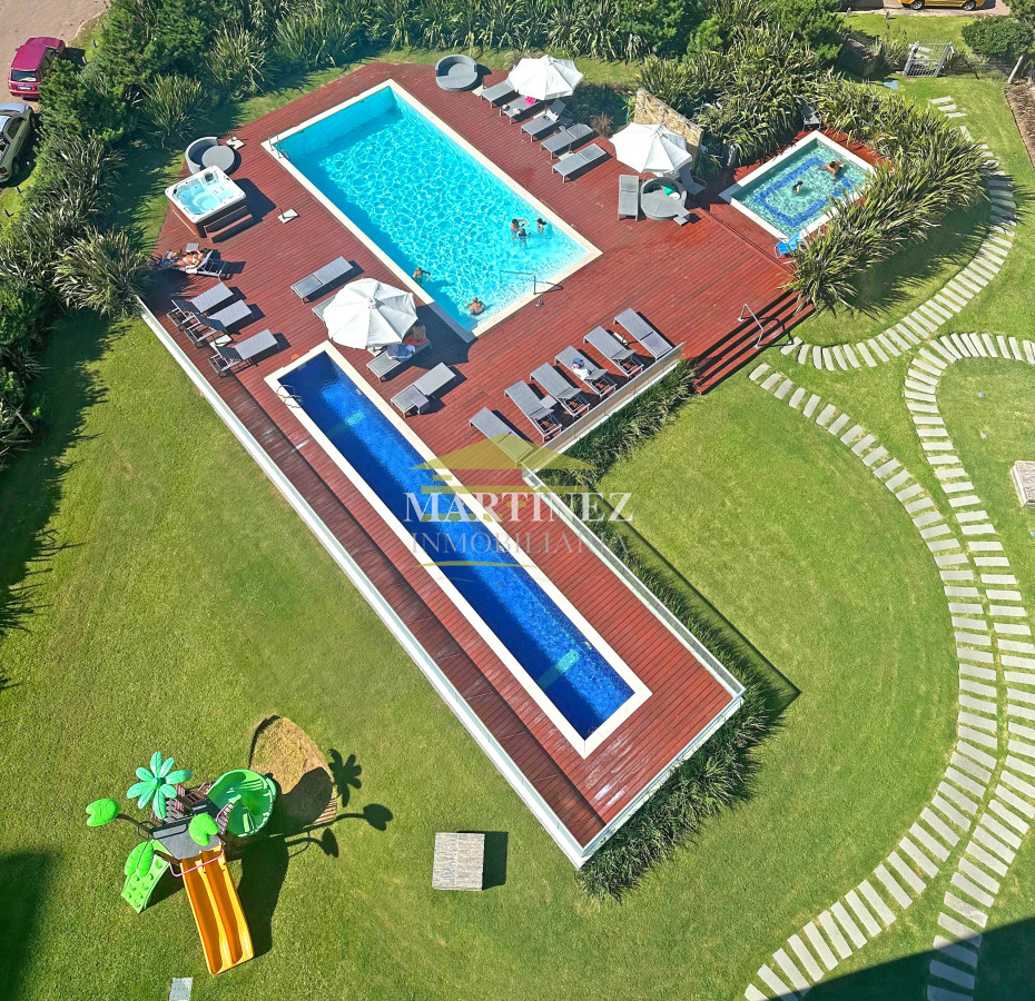 Apartamento ID.96 - Icon Brava, 2 dorm, 2 baños, losa radiante, garaje, baulera.