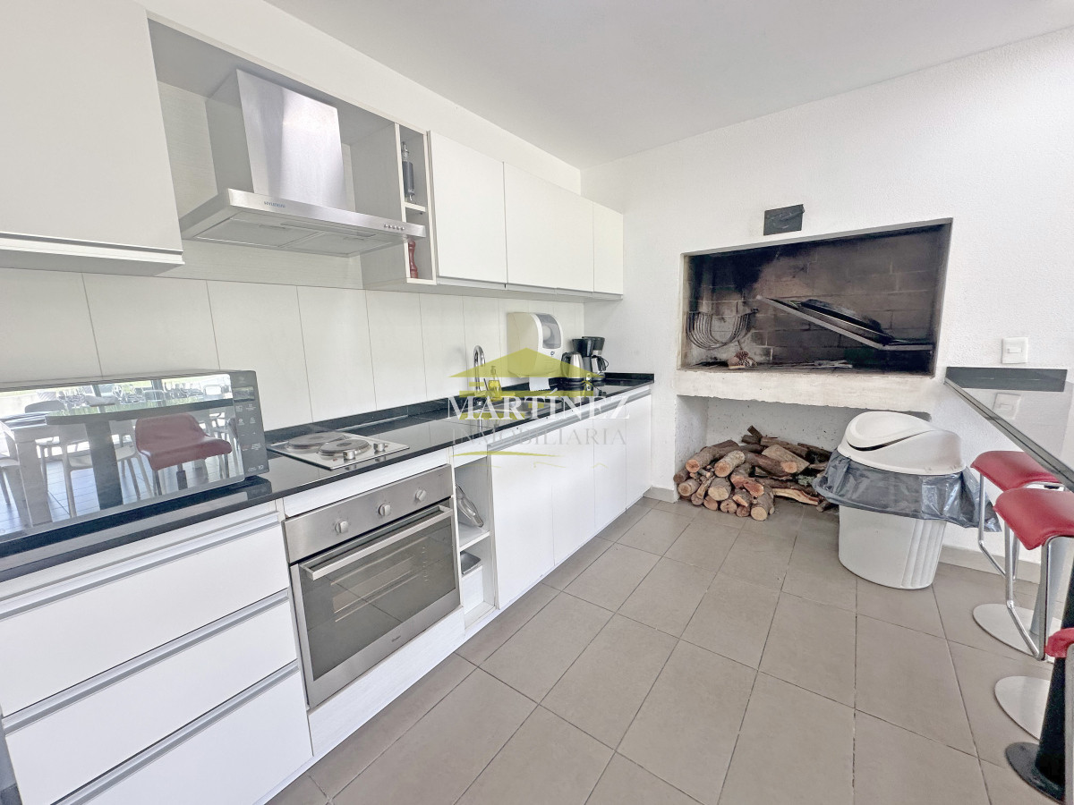 Apartamento ID.96 - Icon Brava, 2 dorm, 2 baños, losa radiante, garaje, baulera.