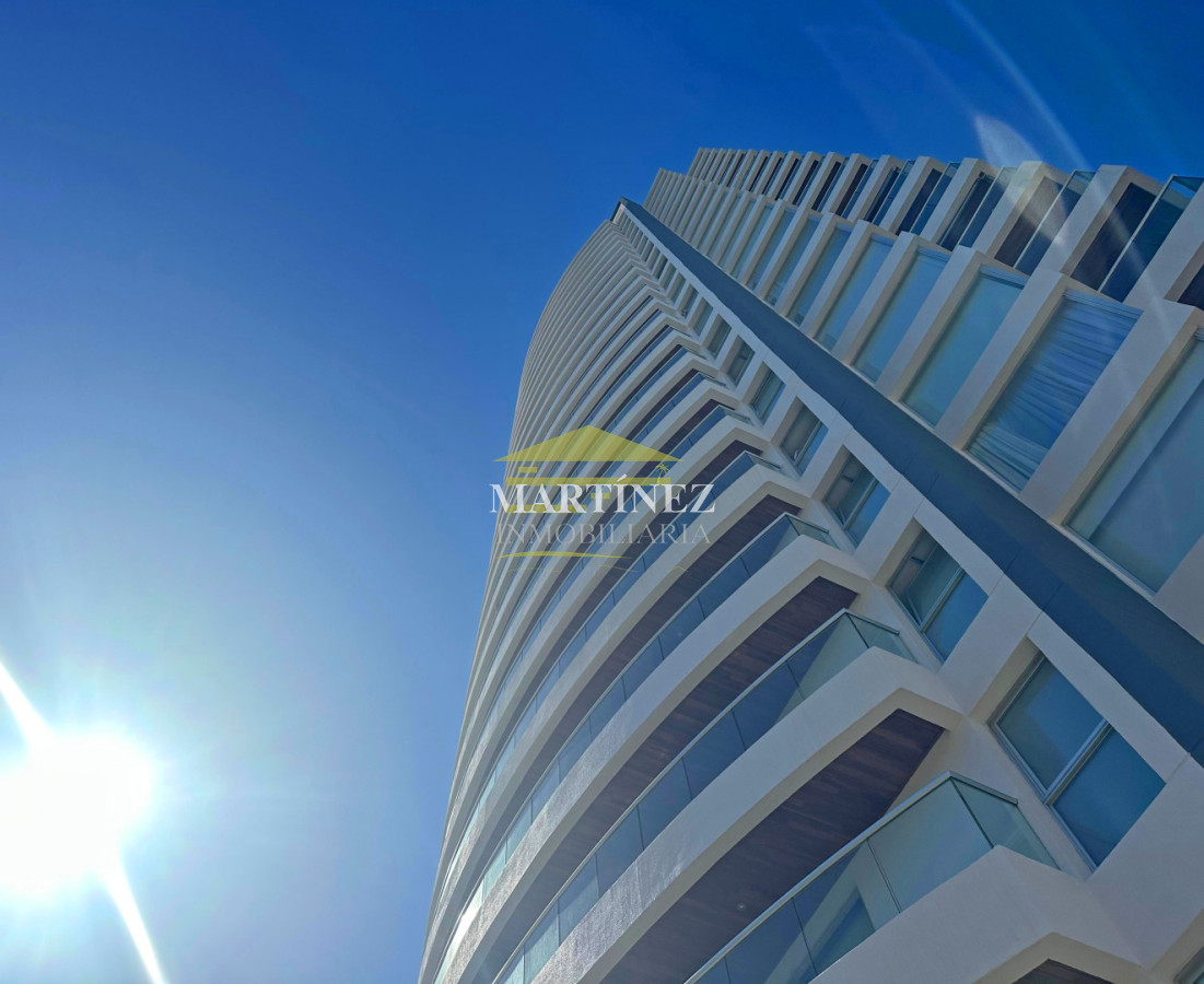 Apartamento ID.96 - Icon Brava, 2 dorm, 2 baños, losa radiante, garaje, baulera.