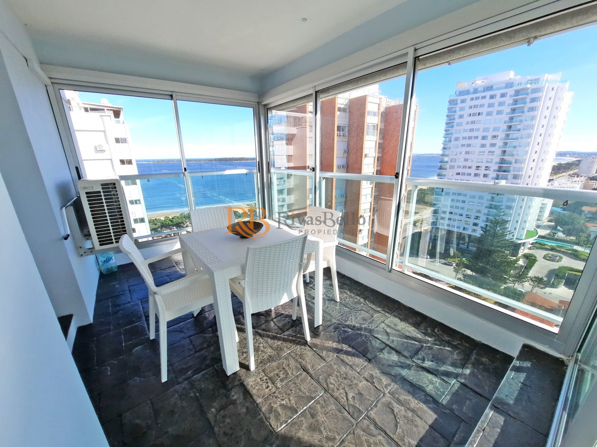 Apartamento ID.2 - Mansa, piso alto, garaje doble
