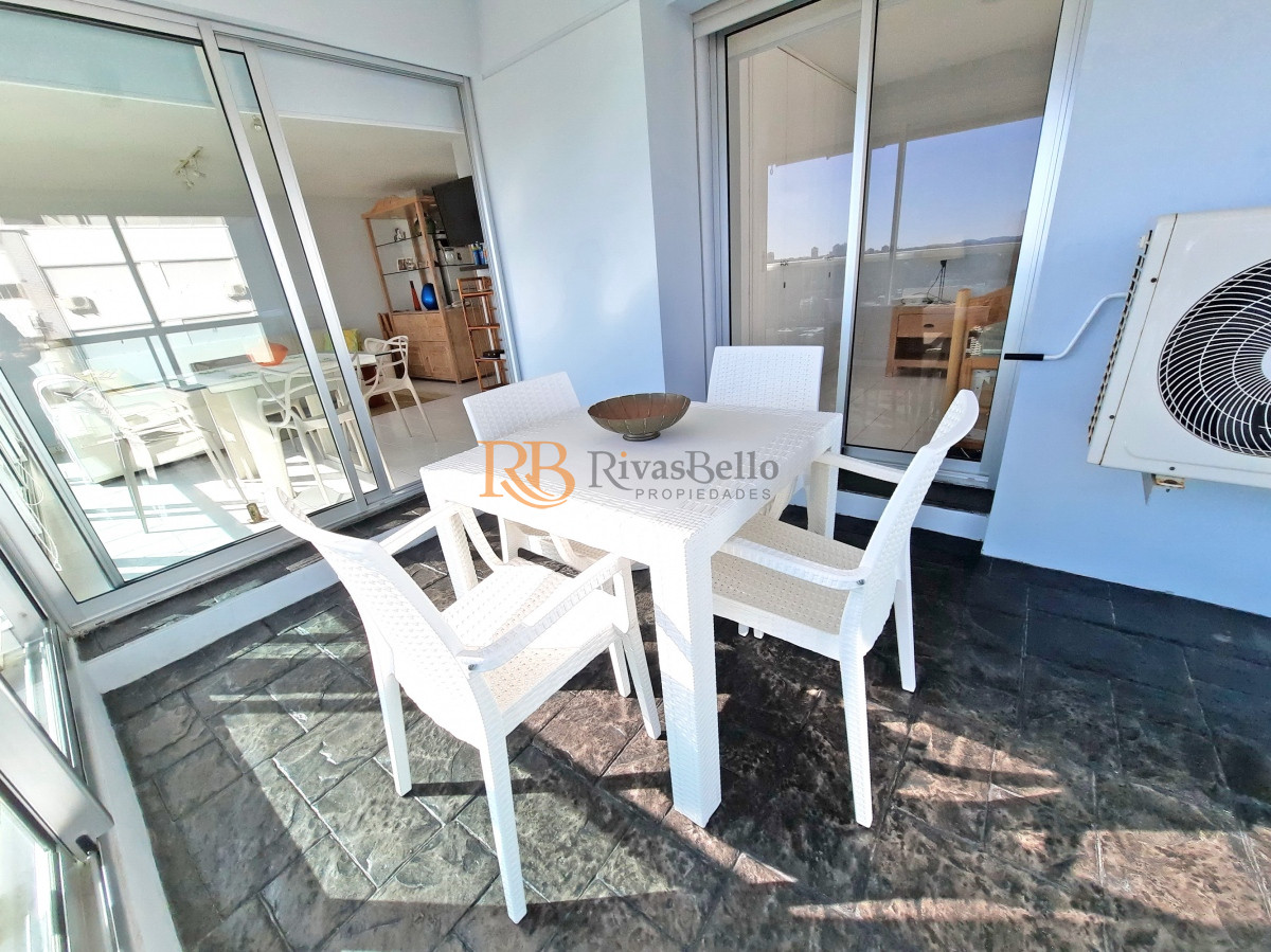Apartamento ID.2 - Mansa, piso alto, garaje doble