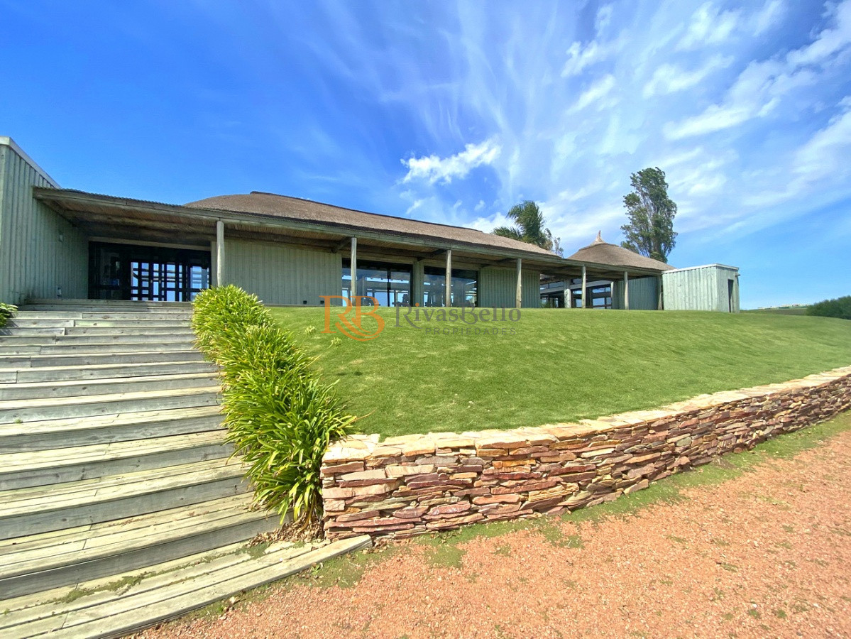 Terreno ID.102 - Barrio Privado, Pueblo Mio. Lote 2. Orientación NORTE