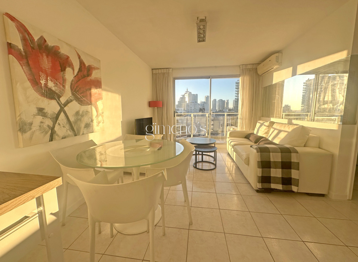 Apartamento ID.132 - Venta apartamento de 1 dorm y medio Punta del Este 