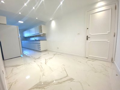 Reciclado, precio oportunidad, primera fila en playa mansa. - NYP2068A