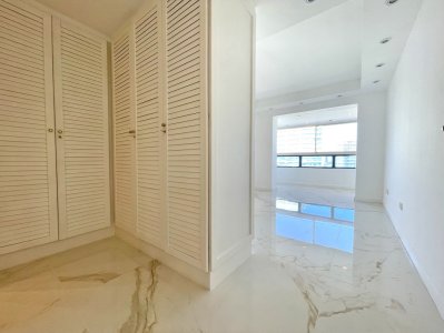 Reciclado, precio oportunidad, primera fila en playa mansa. - NYP2068A
