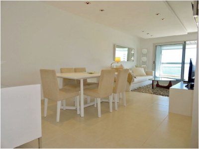 Mansa, con parrillero propio. 2 dorm.  - NYP6528A