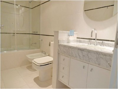 Mansa, con parrillero propio. 2 dorm.  - NYP6528A