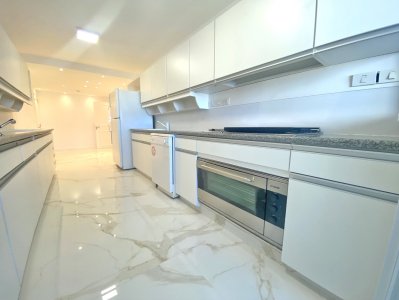Reciclado, precio oportunidad, primera fila en playa mansa. - NYP2068A