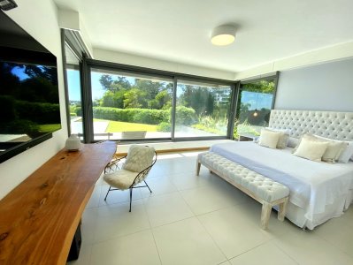 Espectacular, super equipado, piscina propia. 2 garajes - NYP38556A